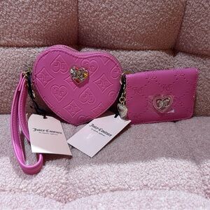 Juicy Counture set. Heart wristlet and snap card/money holder. NWT 👛🩷🩶